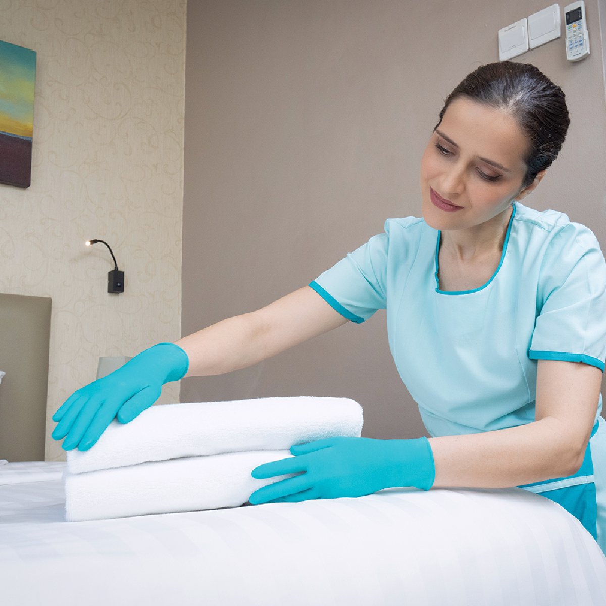 TouchNTuff 92-600 Powder-free Nitrile Disposable Gloves – Chemical Splash Protection