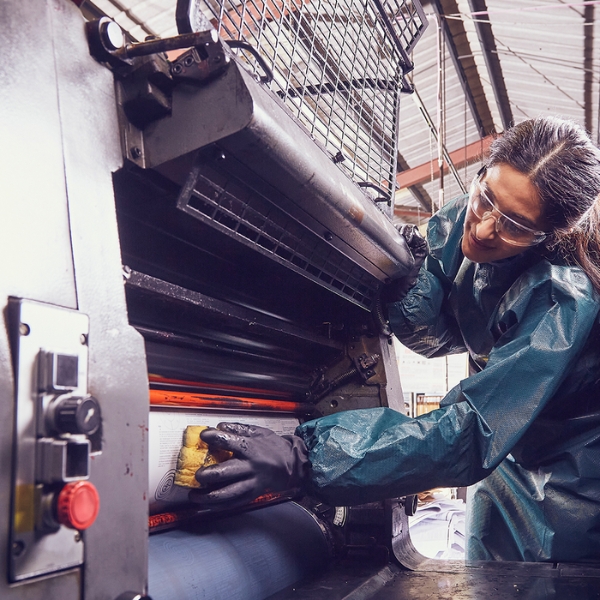 Ansell AlphaTec 53-002 Neoprene Chemical Gauntlet Gloves